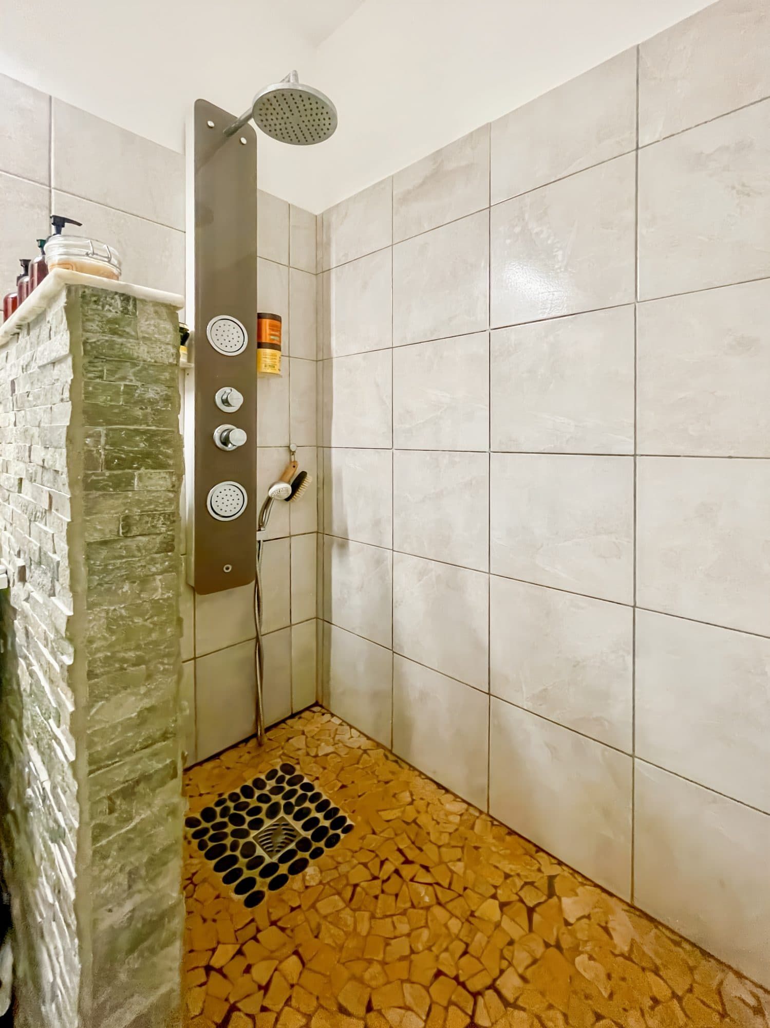 Lumineux appartement T3 situé dans une résidence de charme 3