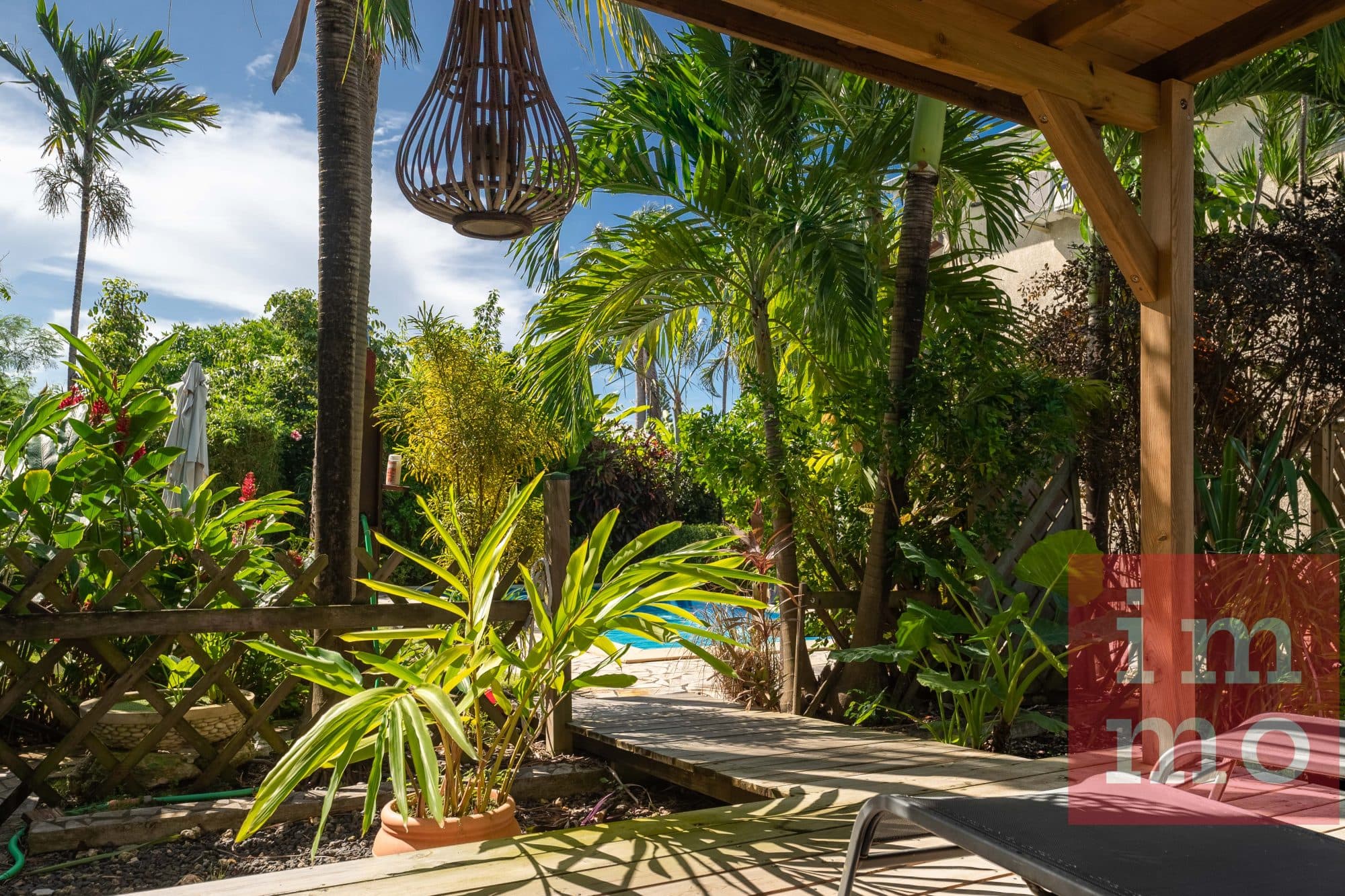 Villa 5 chambres proche du centre avec un studio et un T2 avec entrée privative 2